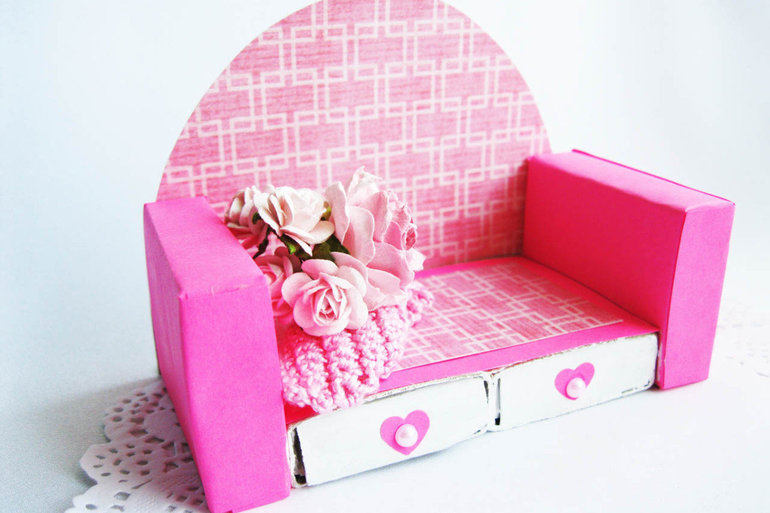 Furniture for cardboard dolls