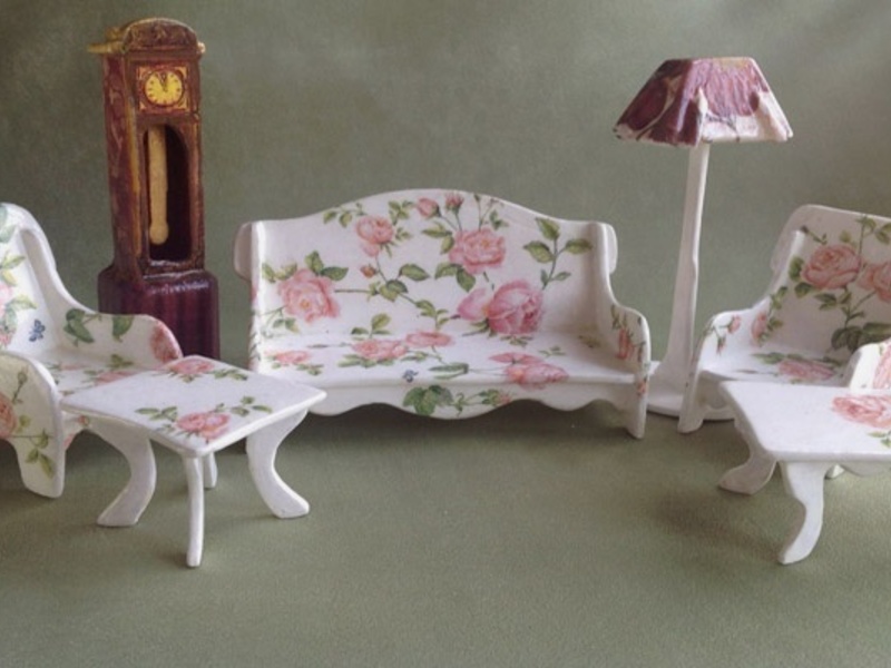DIY-huonekalut Provence-nukkeille