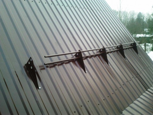 Zabezpieczenie przeciwśniegowe rurowe na dachu