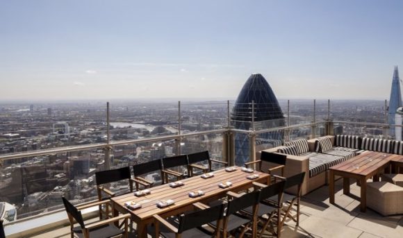 „Heron Tower“ stogo kavinė Londone