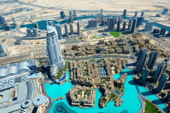 Uluslararası Dubai Kongre ve Sergi Sarayı Kulesi