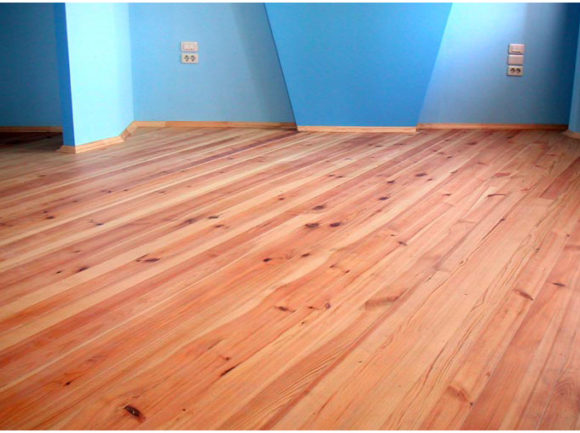 como restaurar um piso de madeira