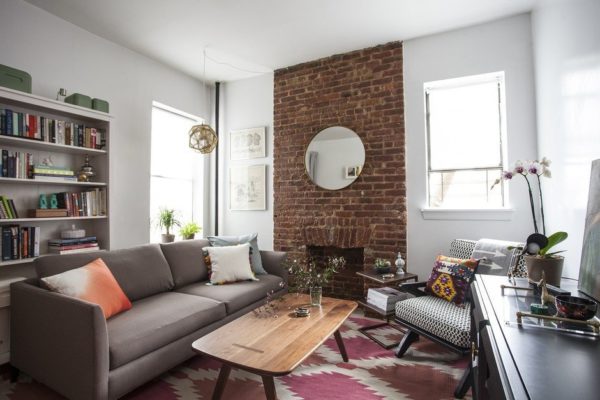 Brick wall - a fashionable element in the interior