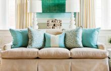 How to decorate a sofa with pillows